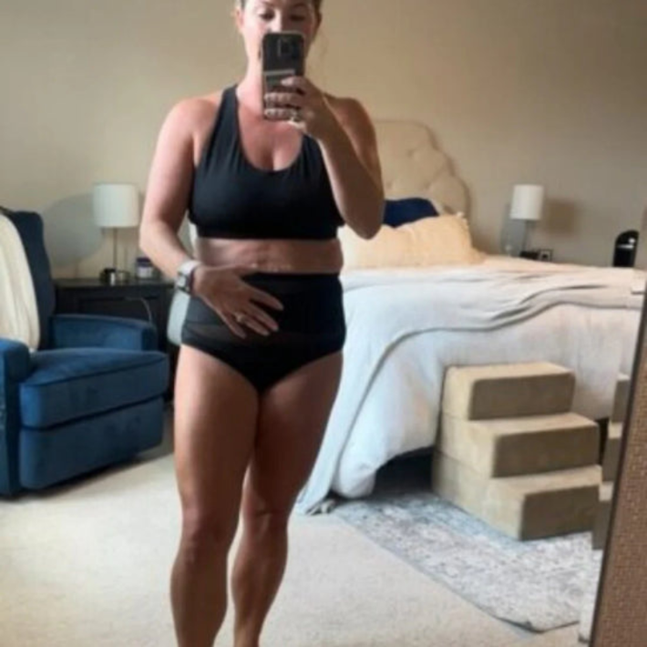 Serena, 56 anni